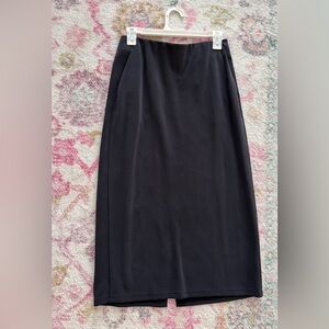 Lululemon Softstreme High-Rise
Midi Skirt
